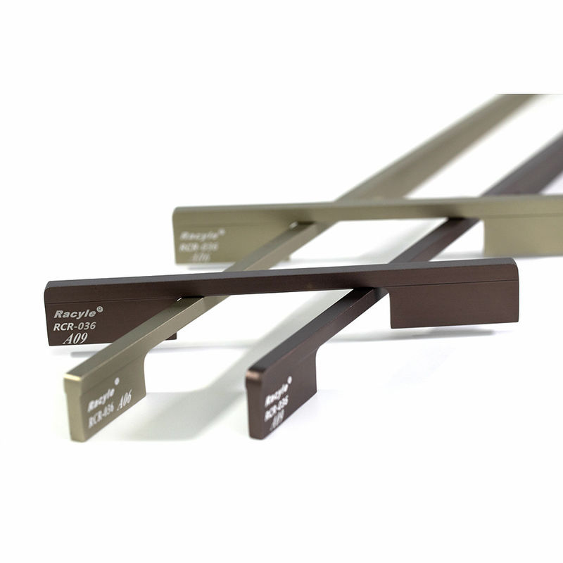 Maniglie di alluminio lunghe di tirata della porta della cucina variopinta di RCR 036