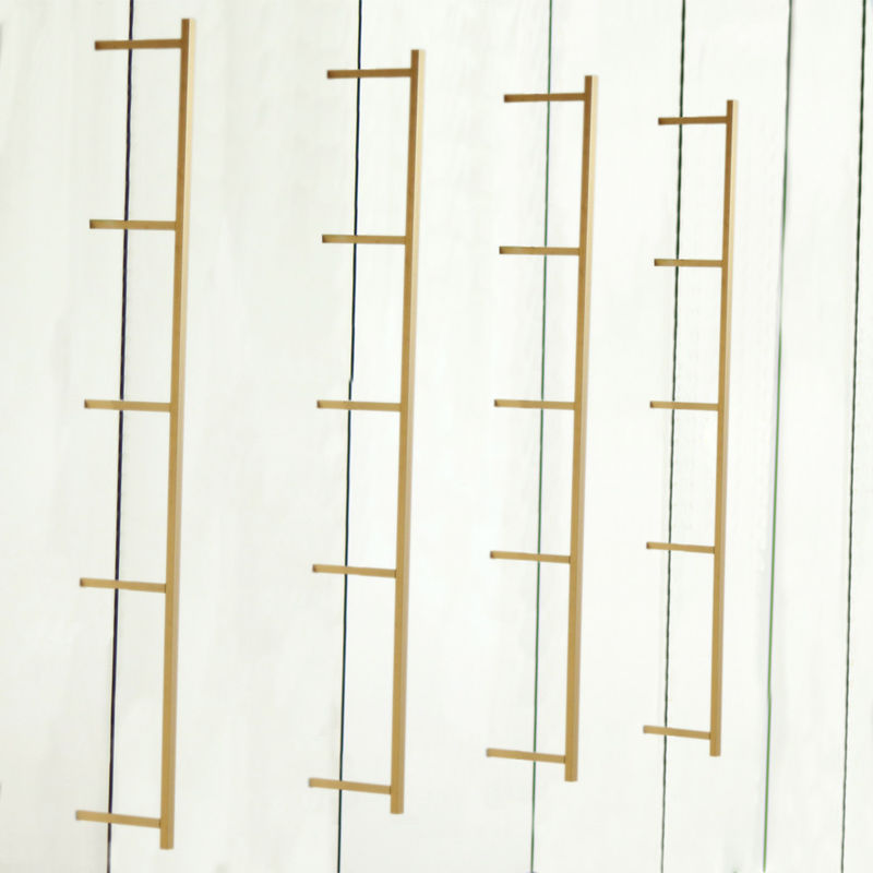 SGS scaffale 820mm della parete della struttura del metallo dell'alluminio dell'oro di 3 strati per la decorazione domestica