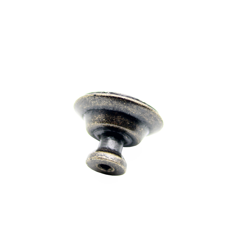 Tirate d'annata delle manopole dell'armadio da cucina, manopole del cassetto del fiore, manopole dell'apprettatrice, maniglie d'ottone antiche di tirata, porta bronzata rustica